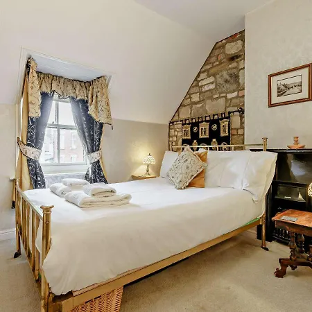 Sunnybank Thatch * Hinderwell