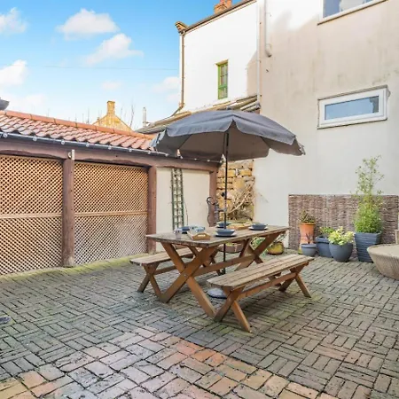 2 Bed In Oc-wa305 Dom wakacyjny